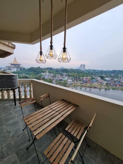 Lovely Waterfront Riverbank Suite With Pool A2 كوشنج المظهر الخارجي الصورة