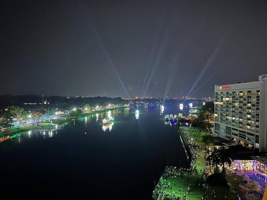 Lovely Waterfront Riverbank Suite With Pool A2 كوشنج المظهر الخارجي الصورة