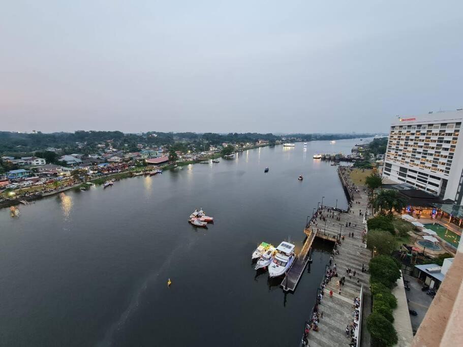 Lovely Waterfront Riverbank Suite With Pool A2 كوشنج المظهر الخارجي الصورة