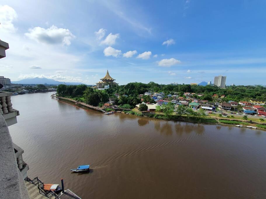 Lovely Waterfront Riverbank Suite With Pool A2 كوشنج المظهر الخارجي الصورة